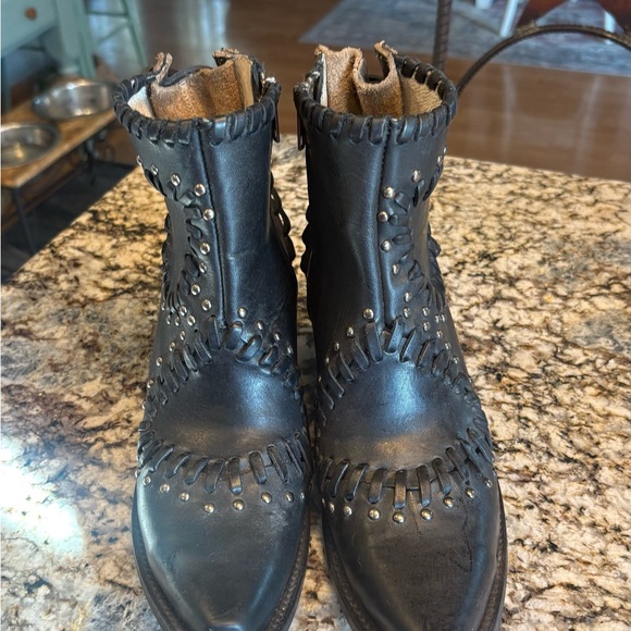 Freebird~ Walker Black Ankle Boots - Picture 2 of 5
